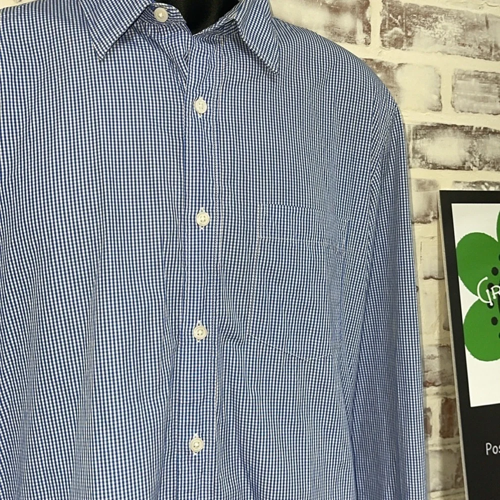 J. Crew Thompson shirtings medium